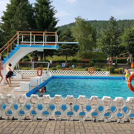 Am Kirchberg Apartment